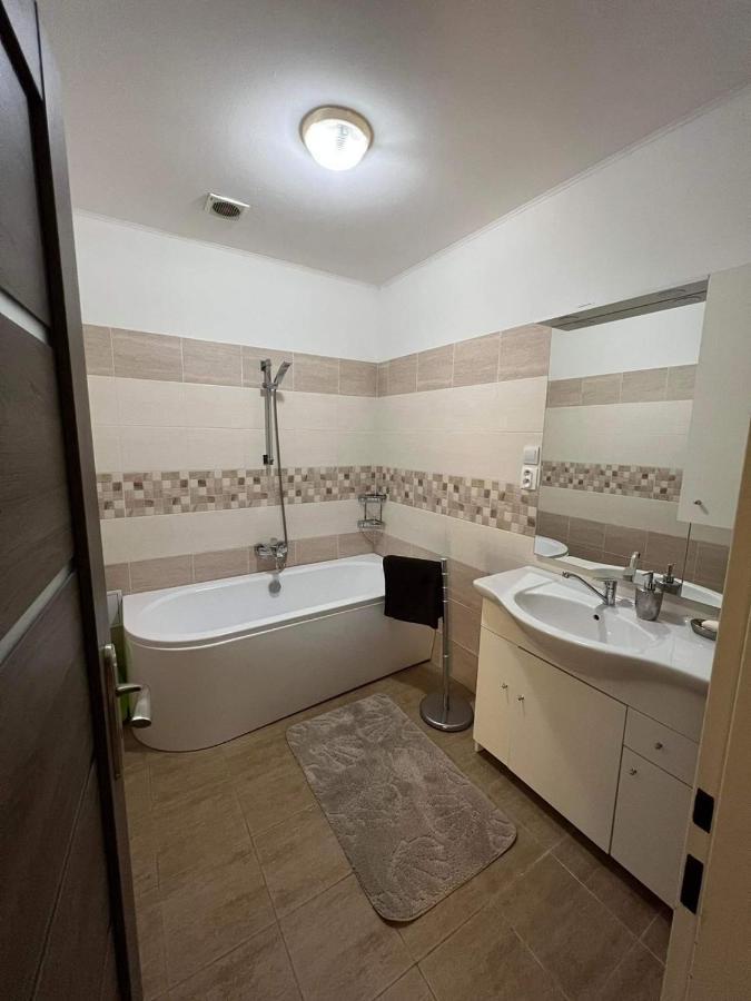 Villa Monica Kralovsky Chlmec Exteriör bild